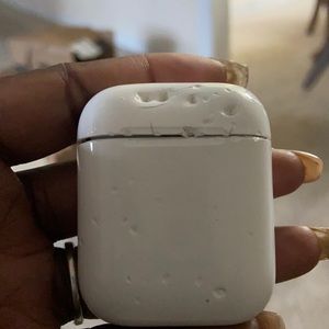 Apple AirPods Generation 2